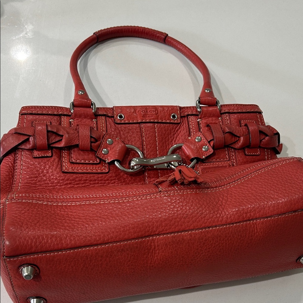 Coach Hampton braided pebbled leather shoulder bag, model F13084. - Picture 4 of 9